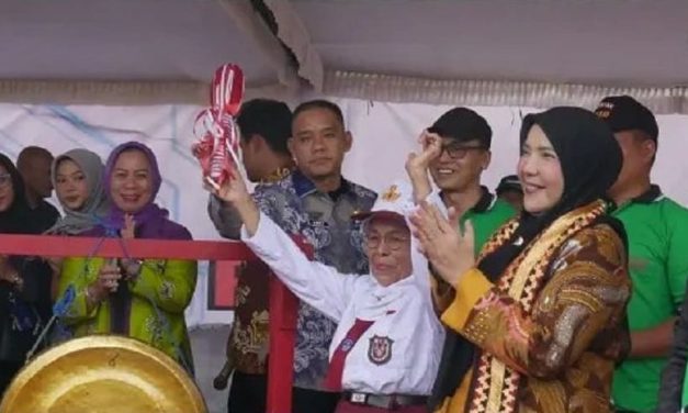 Walikota Buka Porcam Kemiling di Lapangan Kalpataru