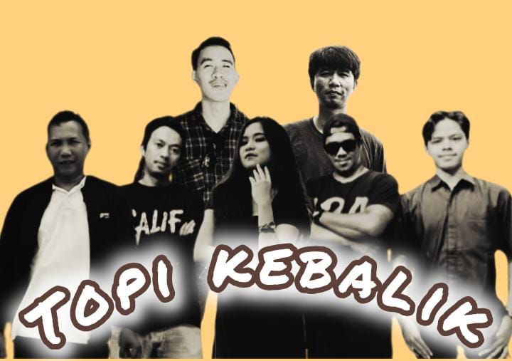 TOPI KEBALIK BAND KEMBALI TUNJUKKAN KREATIVITAS