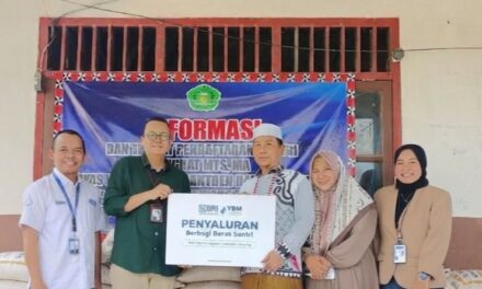 YBM Brilian Salurkan 1,5 Ton Beras dan Sajadah Karpet ke Ponpes Darut Tholibin Lampung Barat